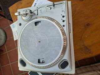 Tocadiscos Numark TTUSB con interfaz de audio USB