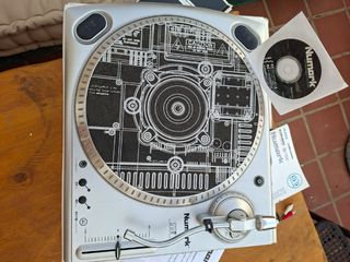 Tocadiscos Numark TTUSB con interfaz de audio USB