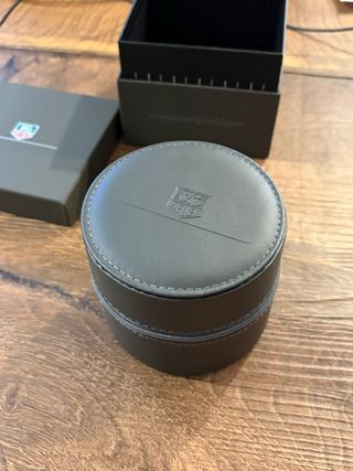 Caja de presentación TAG Heuer gris