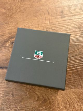 Caja de presentación TAG Heuer gris