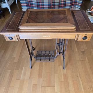 Maquina de coser Singer antigua
