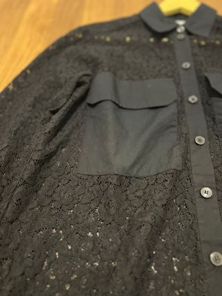 Camisa Zara encaje negra