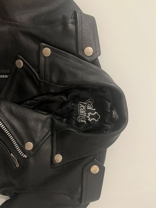 Giacca in pelle nera