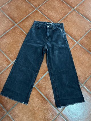 Pantalones vaqueros campana tiro alto negros M.