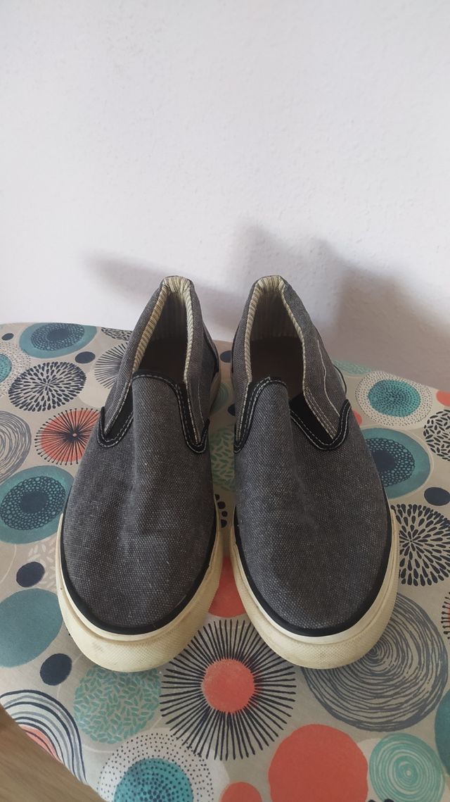 Zapatillas casuales grises para hombre