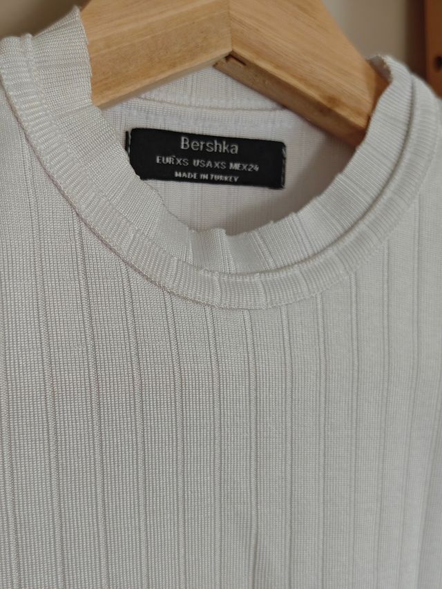 Top Bershka Blanco Brillo Talla XS