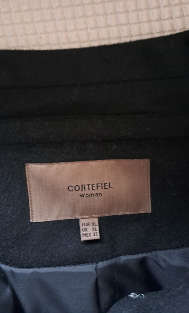 Abrigo Cortefiel Negro Talla XL
