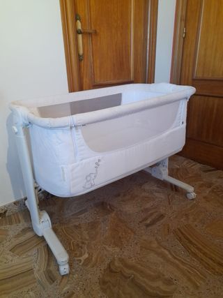 Minicuna blanca con estampado de elefante