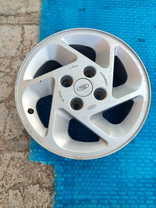 Llantas aluminio Ford Escort