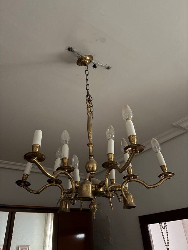 Lámpara de techo tipo araña de latón dorado