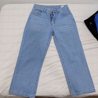 Pantalones vaqueros cropped-flared