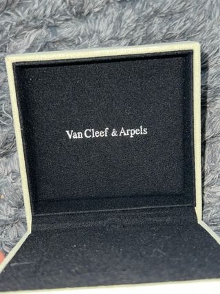 Pulsera Van Cleef & Arpels Blanca Oro