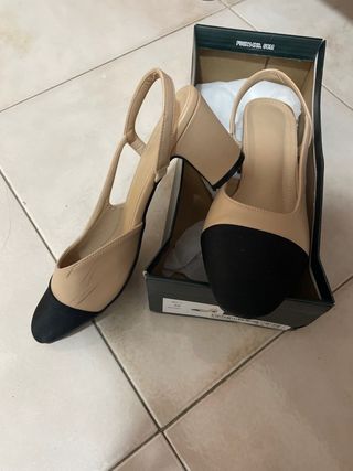 Scarpe modello Chanel beige e nere Tg 38