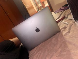 MacBook Air 13” Gris Espacial