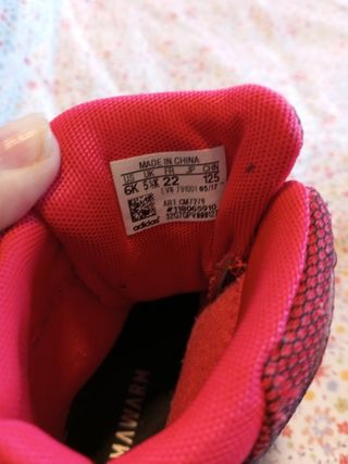 Botas montaña Adidas infantiles talla 22