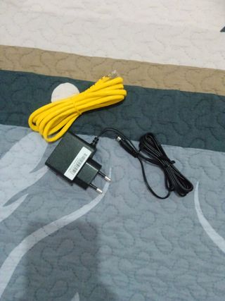 Cables de red y cargador