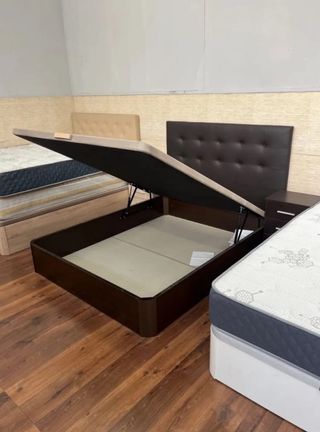 Cama y colchón
