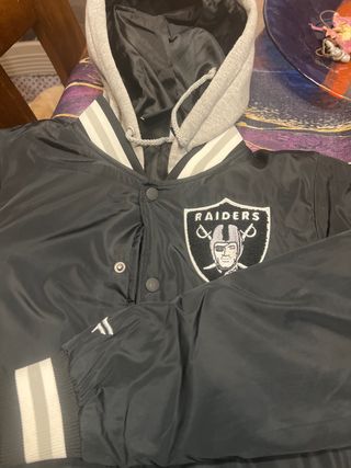 Chaqueta Bomber Raiders con Capucha