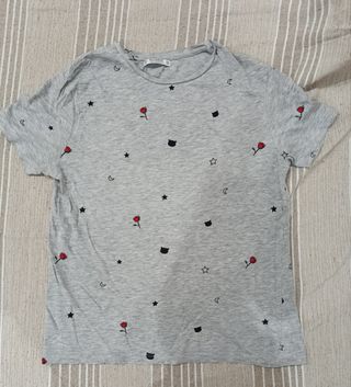 Camiseta Pull&Bear gris con estampado