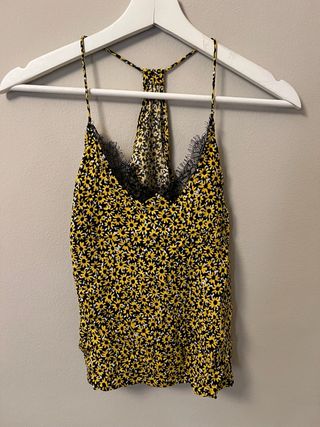 Camiseta tirantes floral encaje