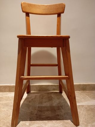 Silla de madera para niños