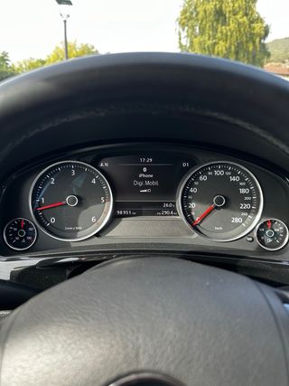 Volkswagen Touareg 2012