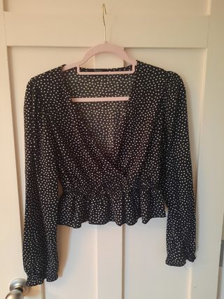 Top Bershka lunares 