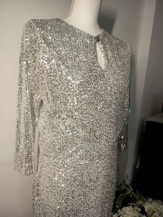 Vestido de fiesta lentejuelas plateadas T42