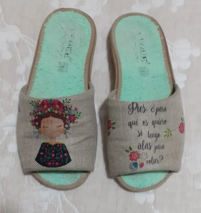 Zapatillas de casa divertidas del número 35