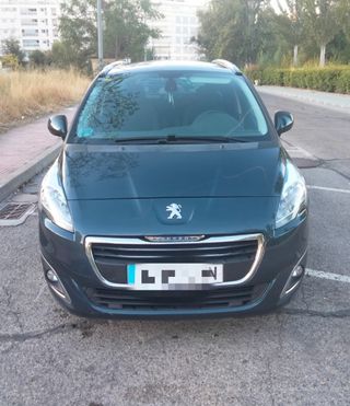 Peugeot 5008 2015