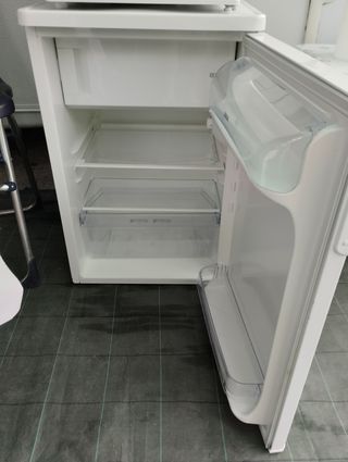 Nevera camping OK. y Zanussi