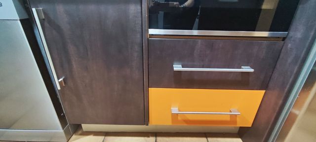 Muebles de cocina madera, cristal y metal