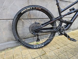 Bicicleta YT Enduro