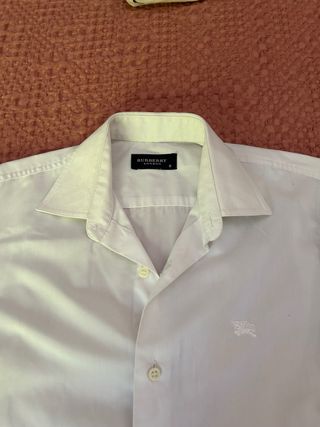 Camisa Burberry Niño Talla S
6años