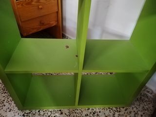 ESTANTERÍA MADERA VERDE