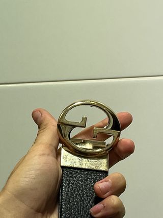 Cinturón Gucci Vintage Negro y Dorado