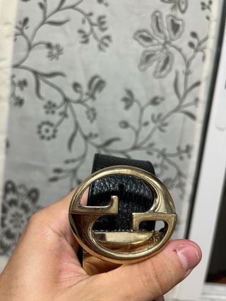 Cinturón Gucci Vintage Negro y Dorado