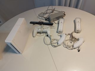 Consola Nintendo Wii Blanca + 10 Juegos