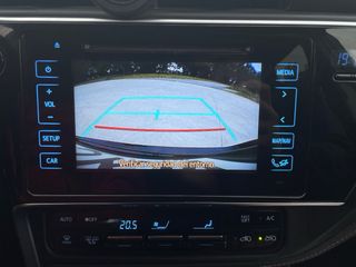 Toyota Auris con 2 años de garantía