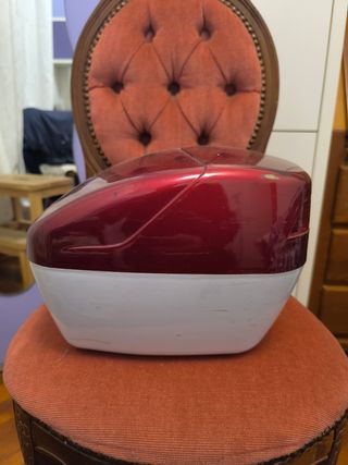 Bauletto scooter usato con graffi