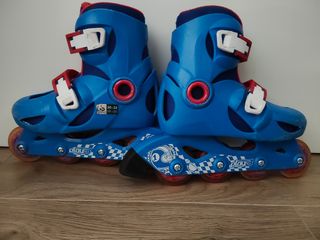 Patines en línea ajustables, casco y bolsa