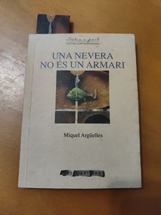 Una nevera no és un armari (Textos a part) Catalan