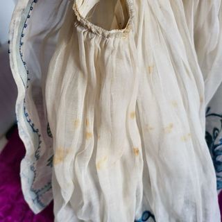 Traje antiguo corpiño y falda
