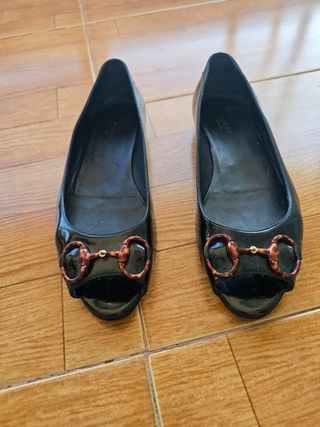 Bailarinas Gucci charol negras talla 40
