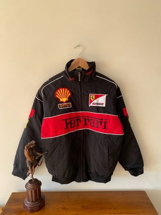 Chaqueta Ferrari Racing Negra y Roja