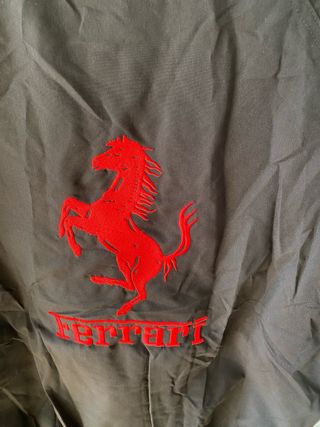 Chaqueta Ferrari Racing Negra y Roja