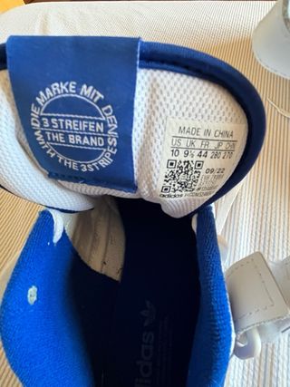 Nuevas! Zapatillas Adidas. Talla 44