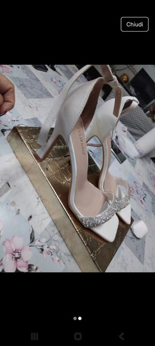 Tacchi bianchi Tulipano con strass