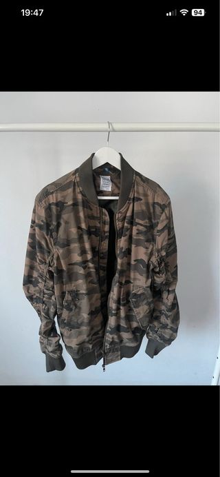 Chaqueta bomber H&M camuflaje