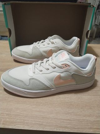Zapatillas Nike Mujer Blancas y Rosas